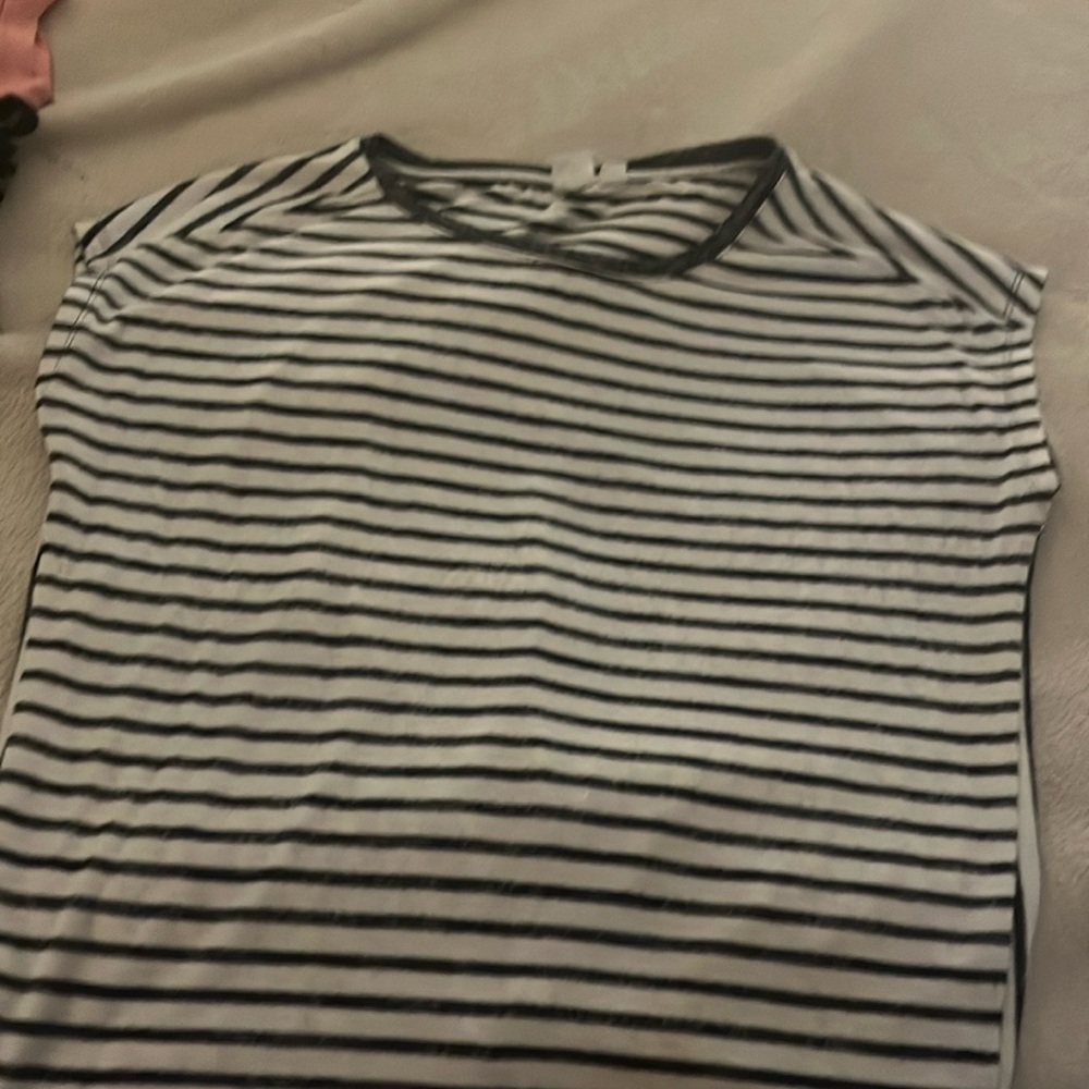Gap top, dolman sleeves, tie in the back.